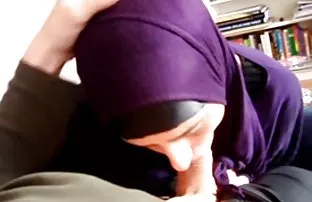 xxx 黑人妇女与金发碧眼的女人心理学家舔